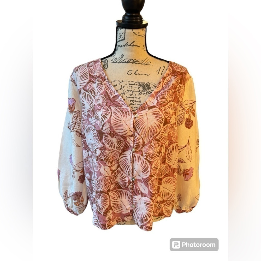Tahari Linen Blouse Pink Tropical Floral Poet sleeve button down Womens Small